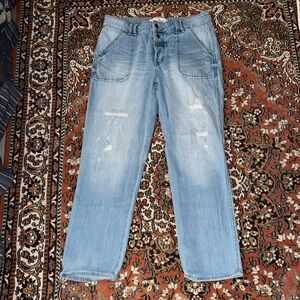 Jordache women’s Faded Blue Straight Jeans